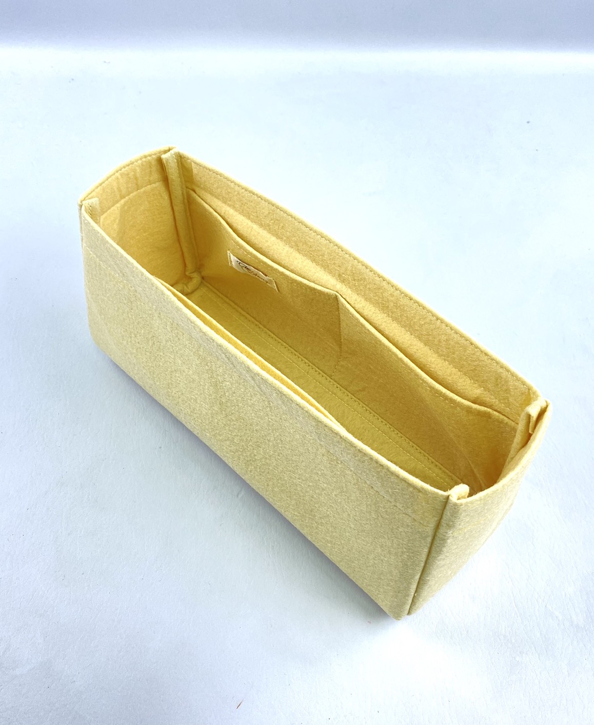 ที่จัดระเบียบกระเป๋า Hermes Kelly 28 /32 มีให้เลือก 4 สี ช่วยแก้ปัญหา หาของสิ่งของในกระเป๋าไม่เจอ ที่สำคัญ!! น้ำหนักเบาจนเหมือนไม่ได้ใส่