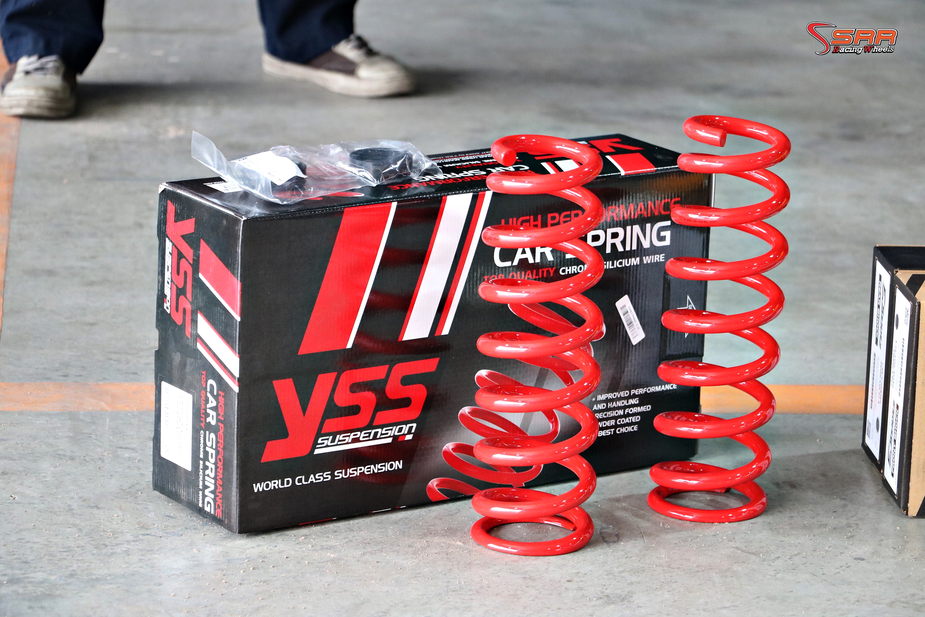 โช้ค Yss E series ผ่อน0% ได้ 6-10 เดือน ที่ทรัพย์รุ่งเรืองยางยนต์ สาขาสำนักงานใหญ่ ที่เดียว