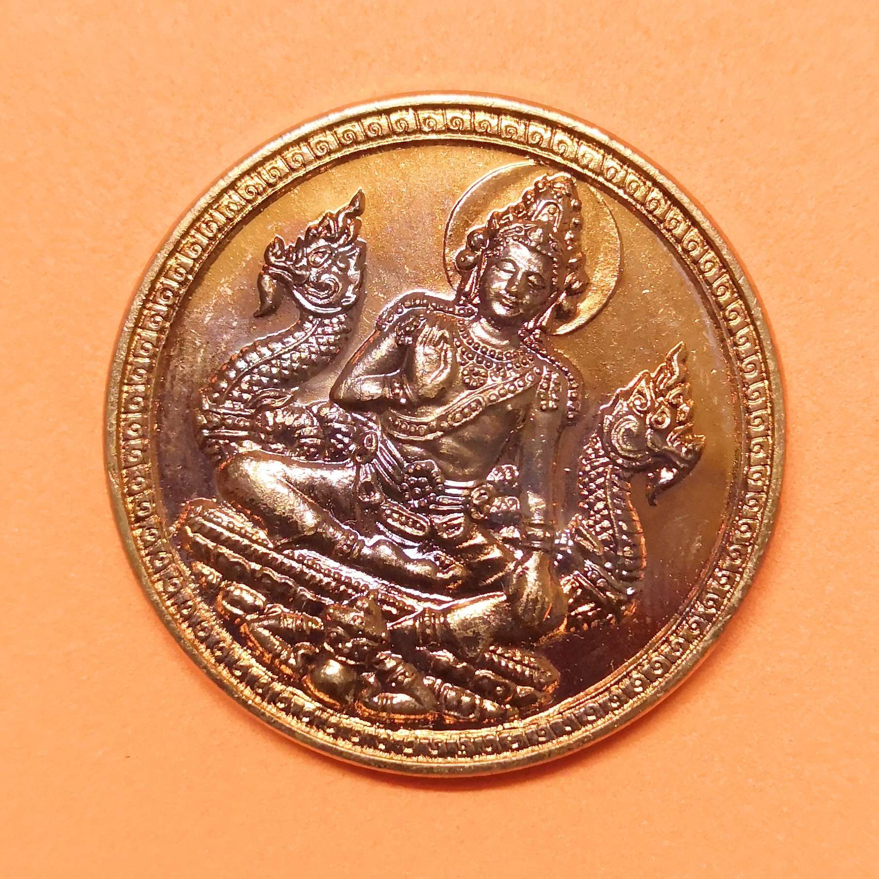เหรียญ จตุคาม รามเทพ หลัง เจ้าพระยาสุรศักดิ์มนตรี รุ่นบารมีเหนือฟ้า ปี 2550 เนื้อทองแดง ขนาด 3.3 เซน พร้อมกล่องเดิม