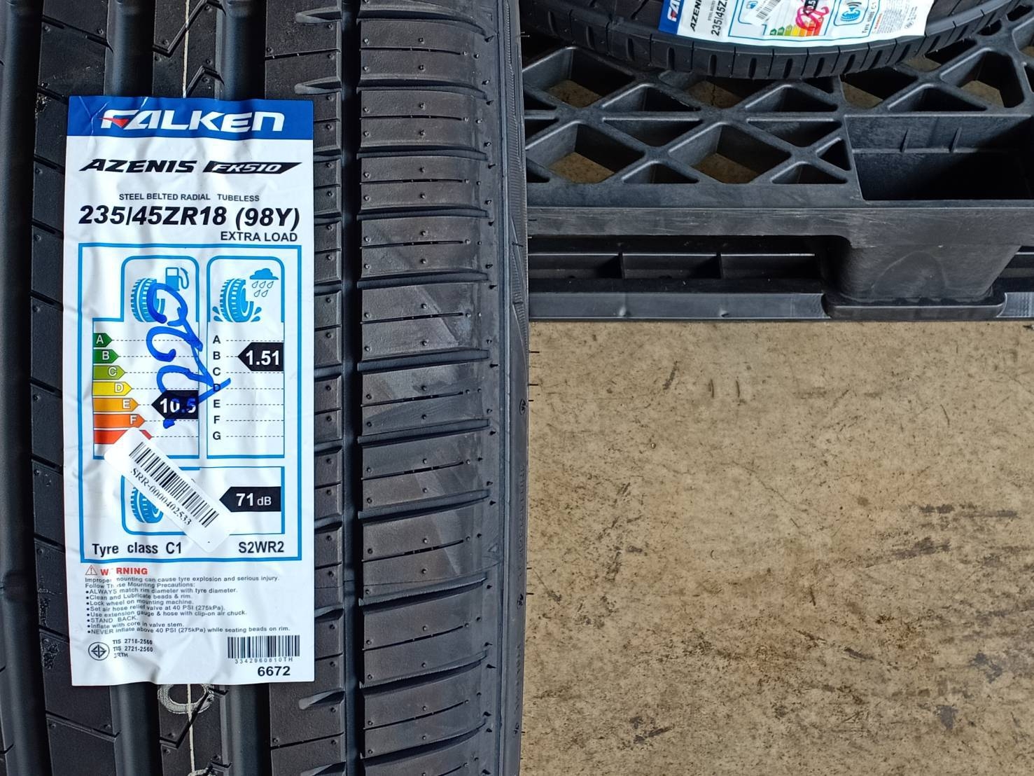 FALKEN 235/45ZR18 AZENIS FK510 98Y MADE IN JAPAN