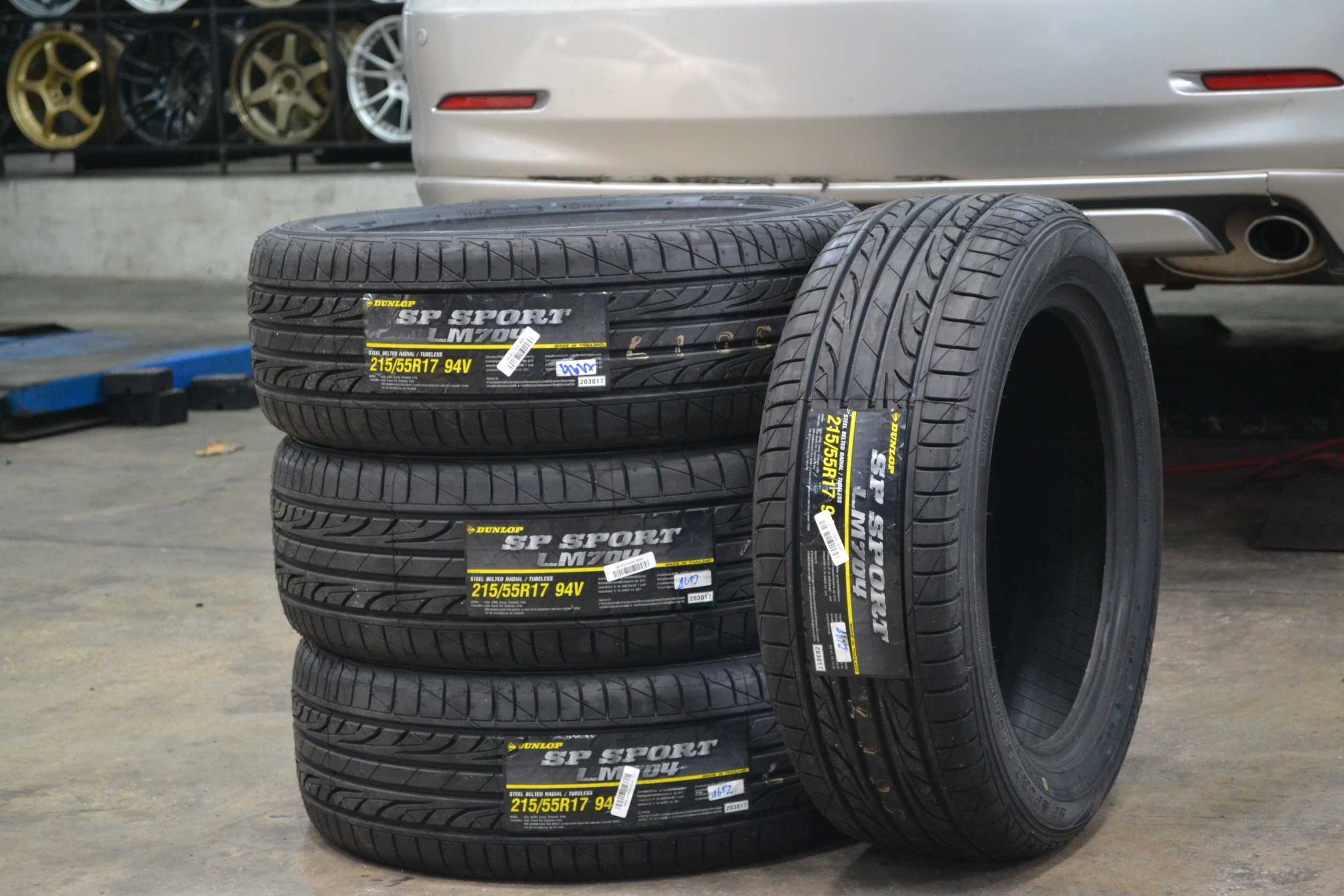 LM704 215-55-17 ซื้อ2แถม2