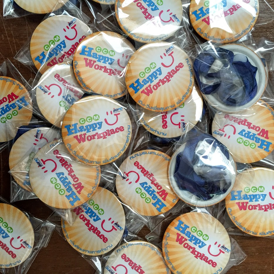 สายคล้องคอ เข็มกลัด