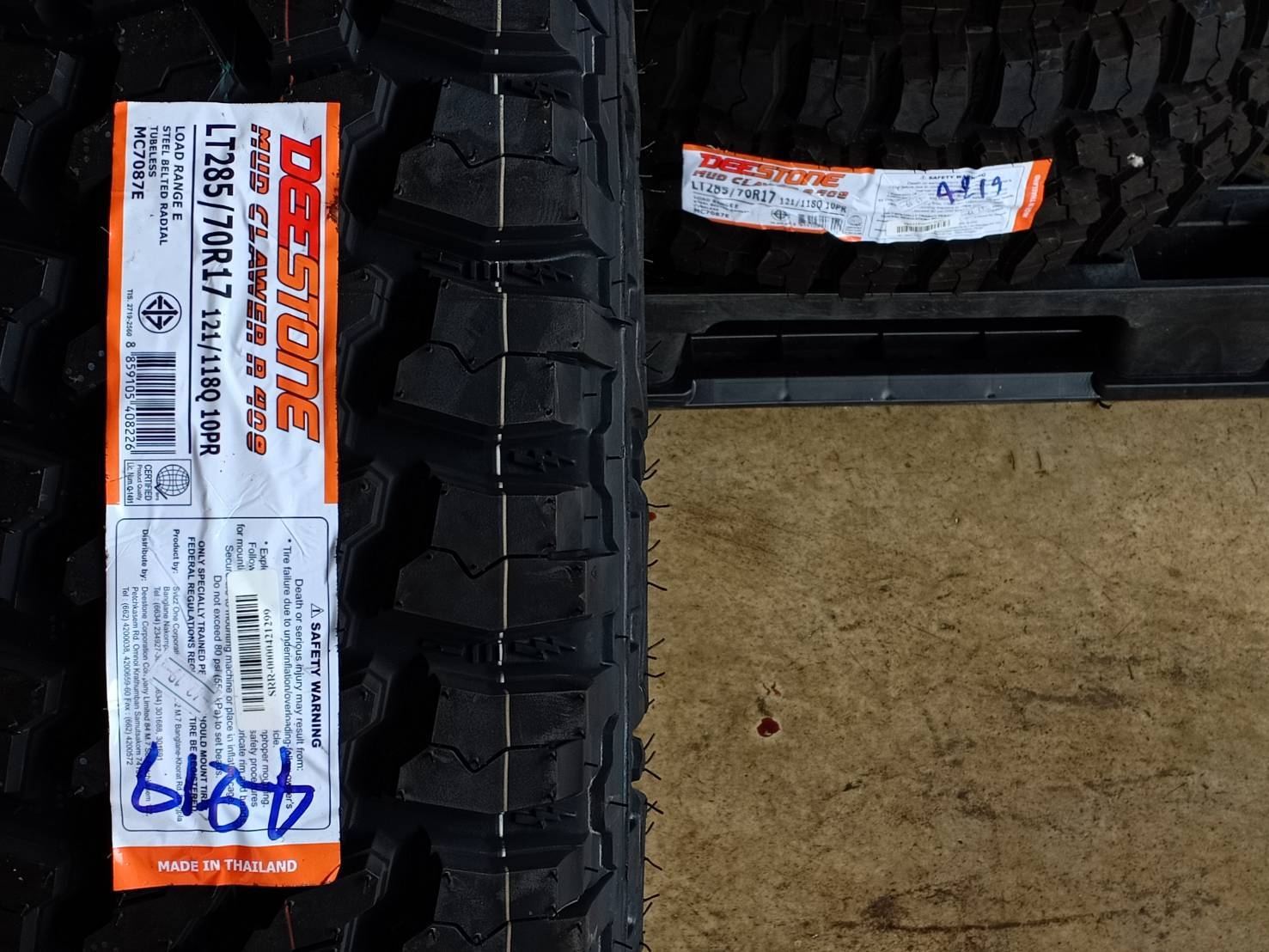 DEESTONE 285/70R17 MUD CLAWER R408 121/118Q 10PR MADE IN THAILAND
