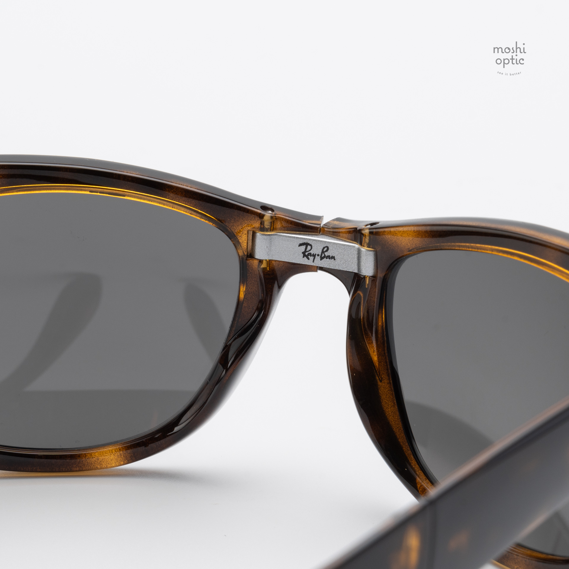 Ray Ban Folding Wayfarer RB4105 710/B1