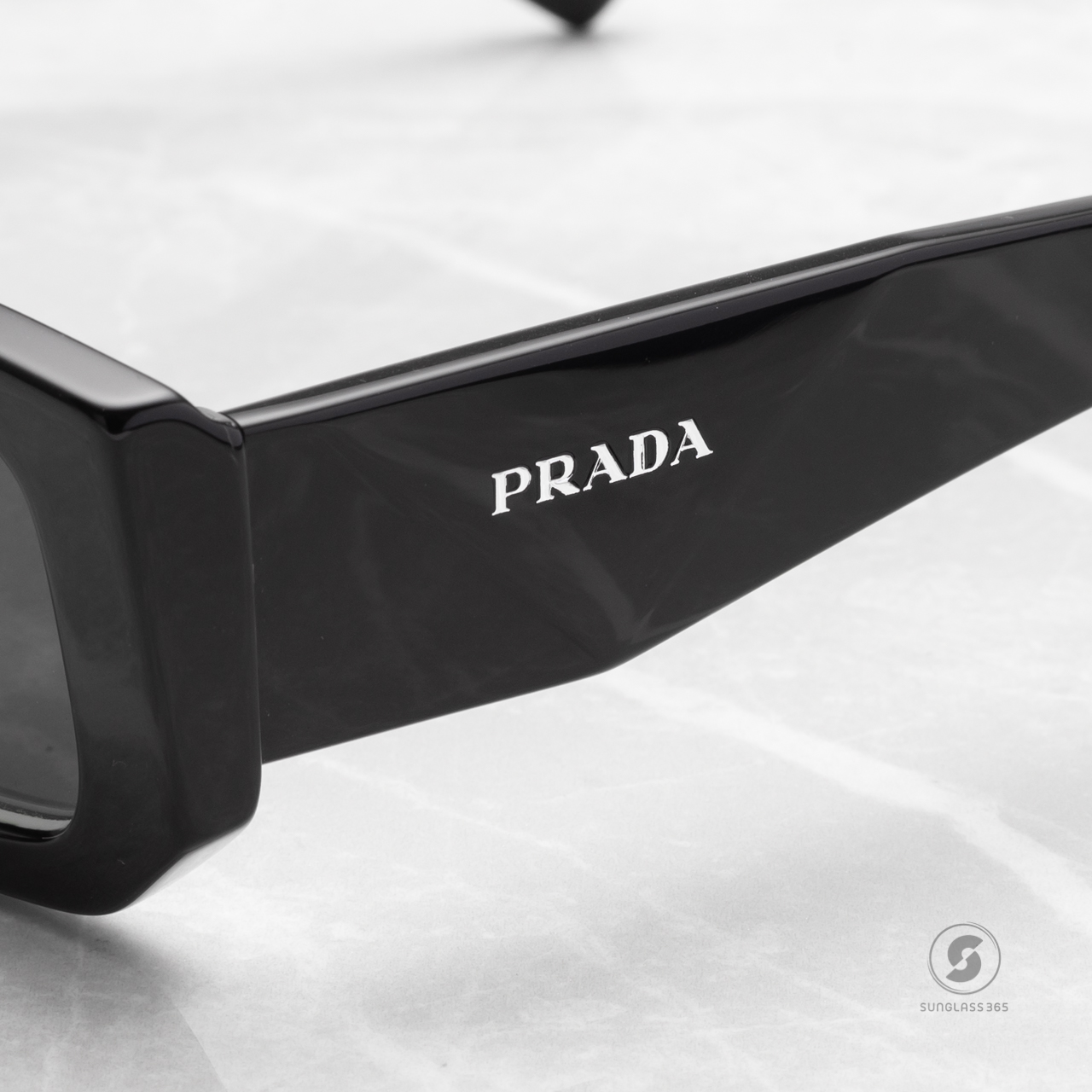 PRADA PR06YSF 09Q5S0 Black / White