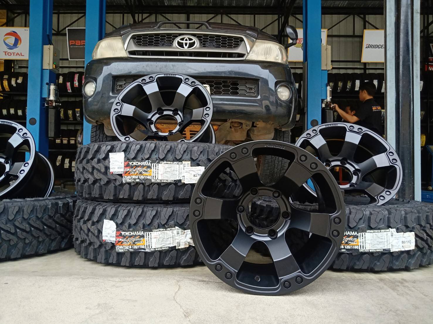 ล้อ ROAR ขอบ16 ยาง YOKOHAMA MT ราคาถูก