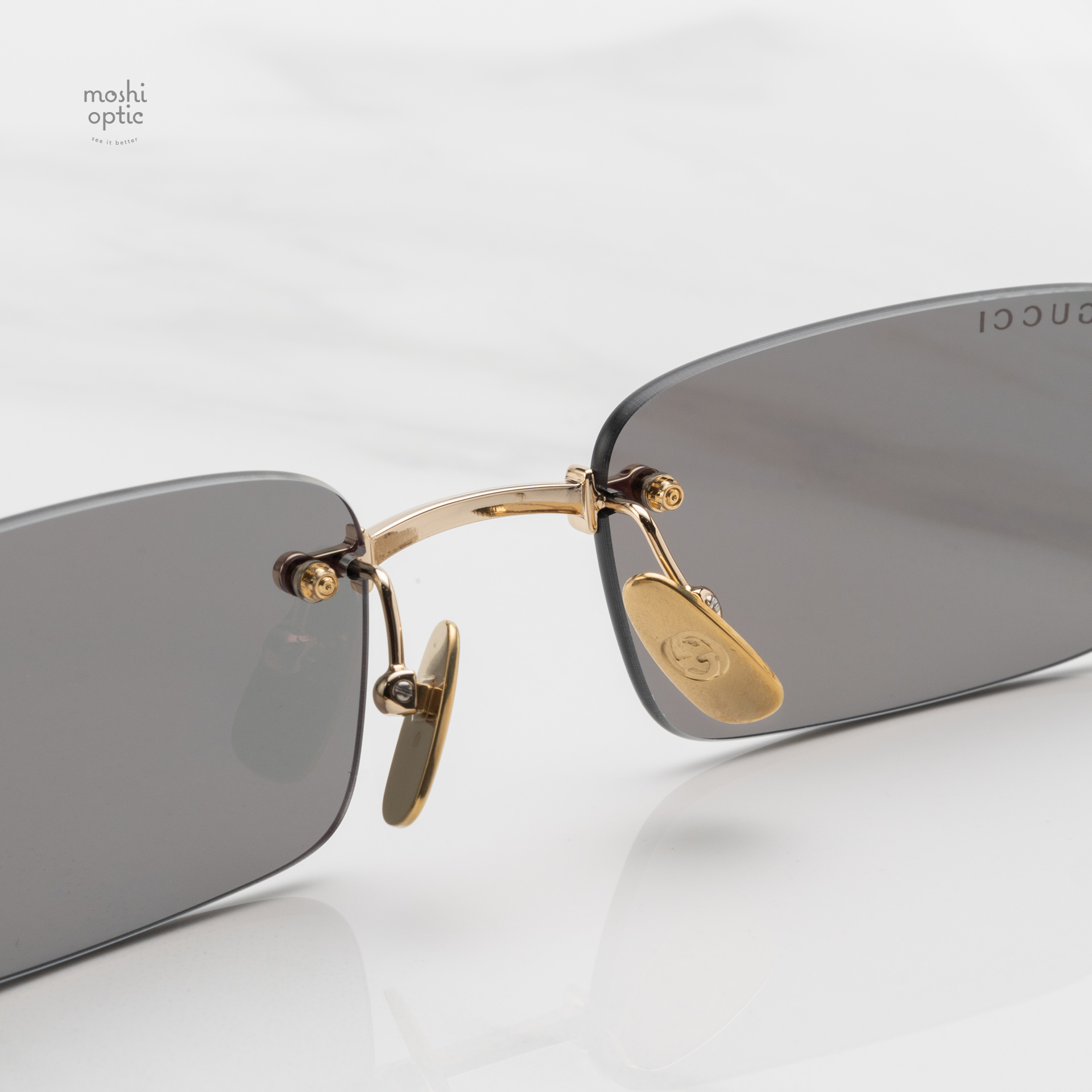 แว่นกันแดด Gucci GG1808S 003