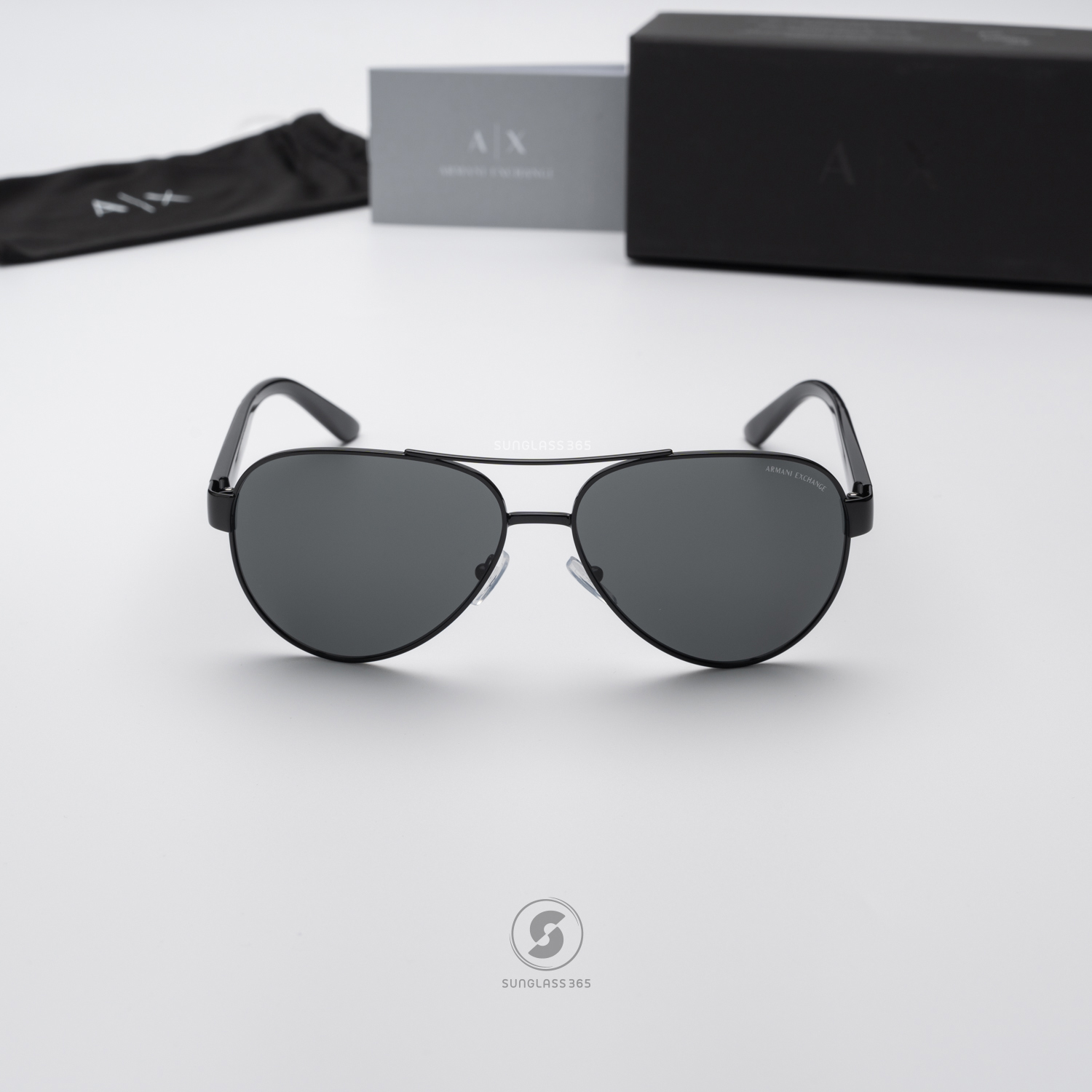แว่นกันแดด Armani Exchange AX2034S 600087