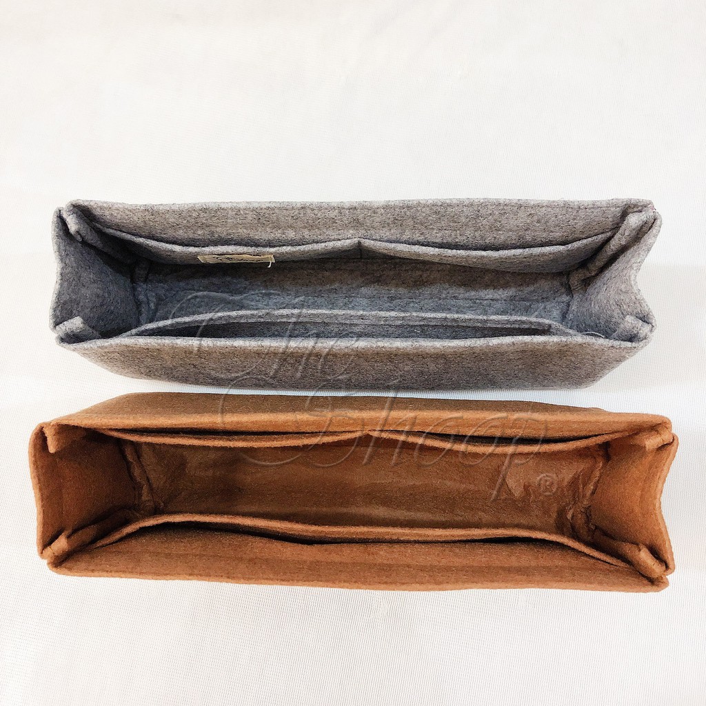 ที่จัดระเบียบกระเป๋า Hermes Halzan 31 มีให้เลือก 2 สี ช่วยแก้ปัญหา หาของสิ่งของในกระเป๋าไม่เจอ ทรงกระเป๋าไม่สวย ที่สำคัญ!! น้ำหนักเบาจนเหมือนไม่ได้ใส่ **เป็นสินค้าพรีออเดอร์ใช้เวลาตัด 7 วัน