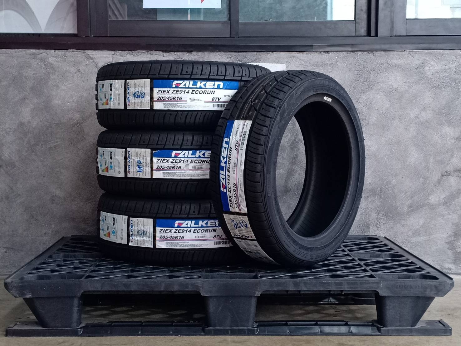FALKEN 205/45R16 ZIEX ZE914 ECORUN