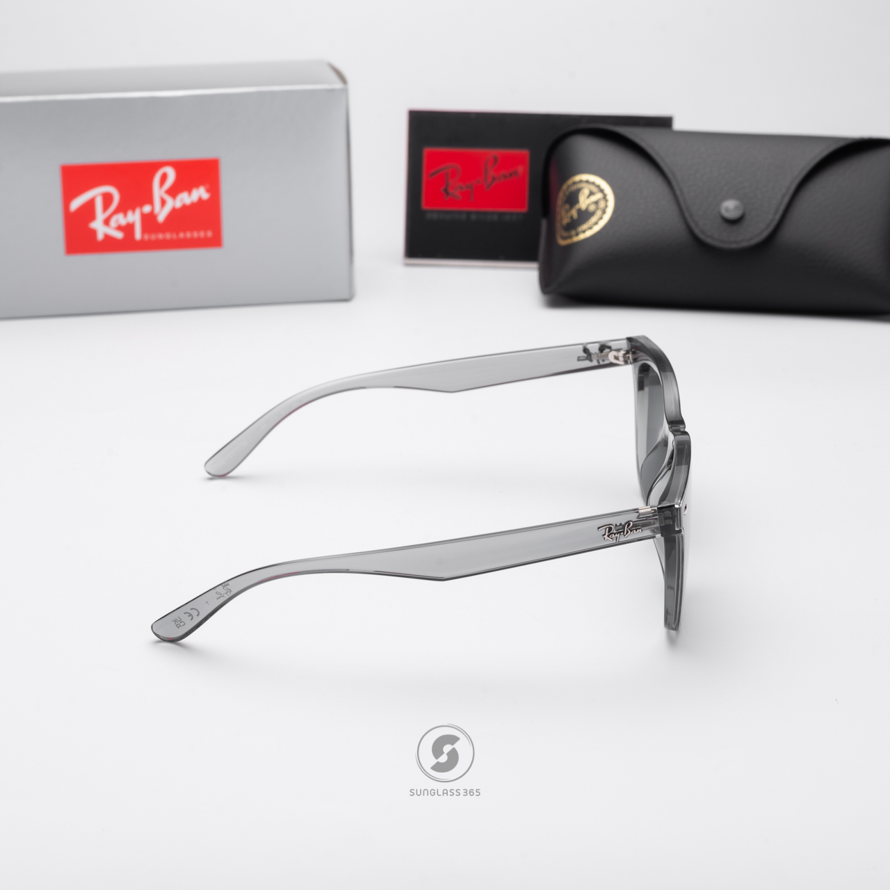 小物 Ray-Ban RB4391D TRANSPARENT GREY レイバン公式ストア】 Ray-Ban® RB4391D サングラス