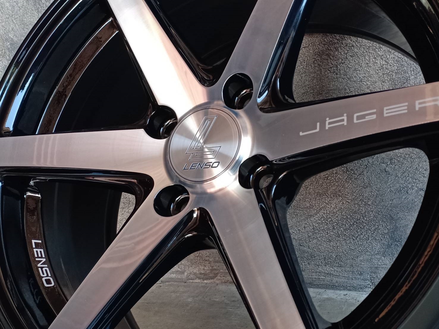 ล้อแท้ LENSO JAGER -CRAFT ขอบ15นิ้ว สินค้าราคาถูก