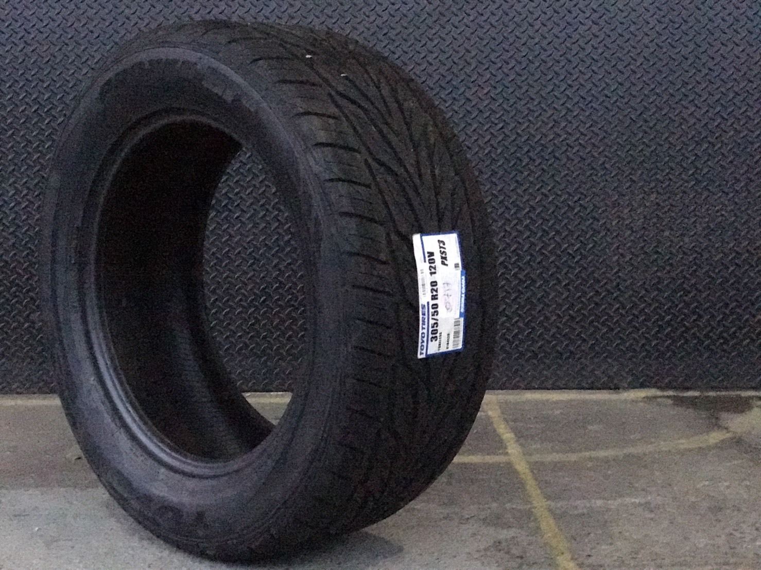 TOYO PROXES ST-3 305-50-20 ยางญี่ปุ่น ลดราคา 25%