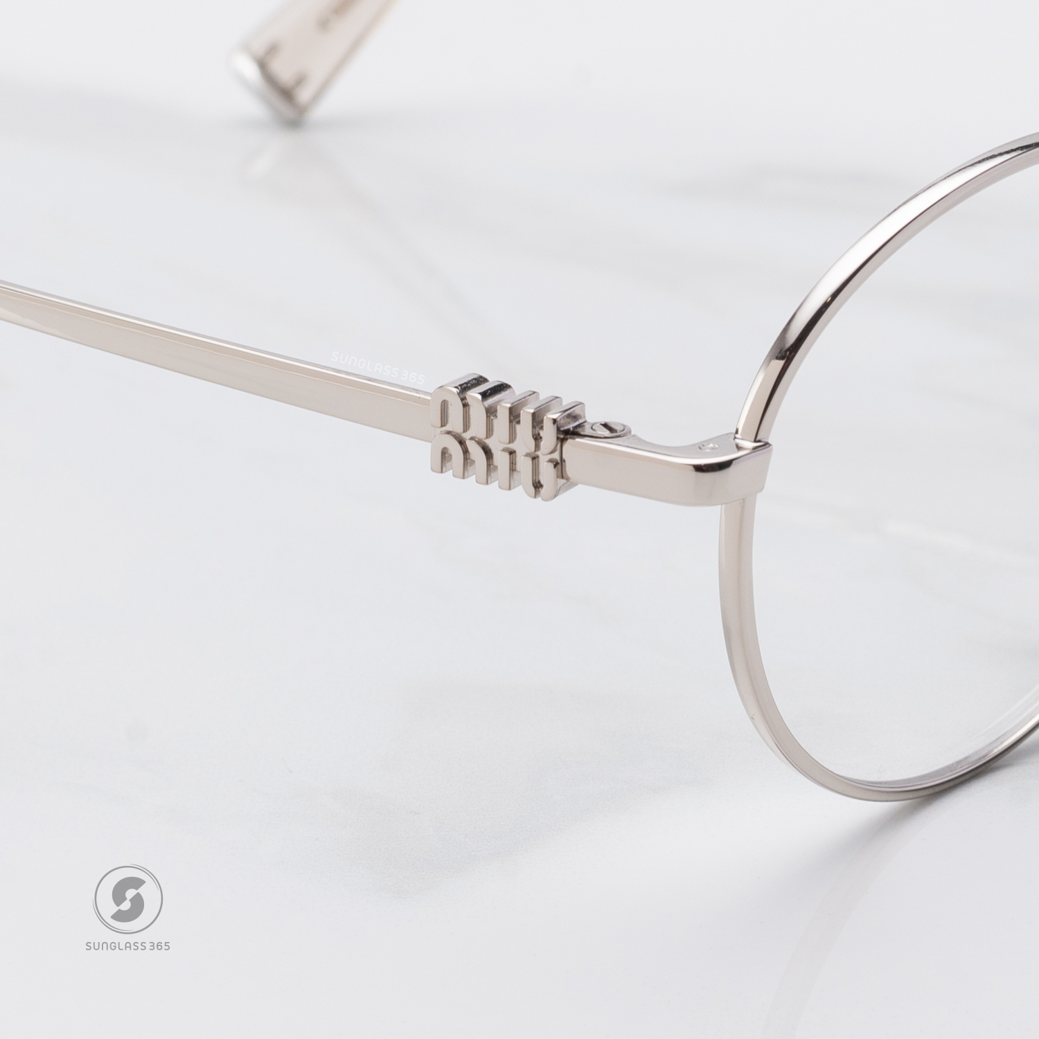 แว่นสายตา MIU MIU MU52XV 1BC1O1