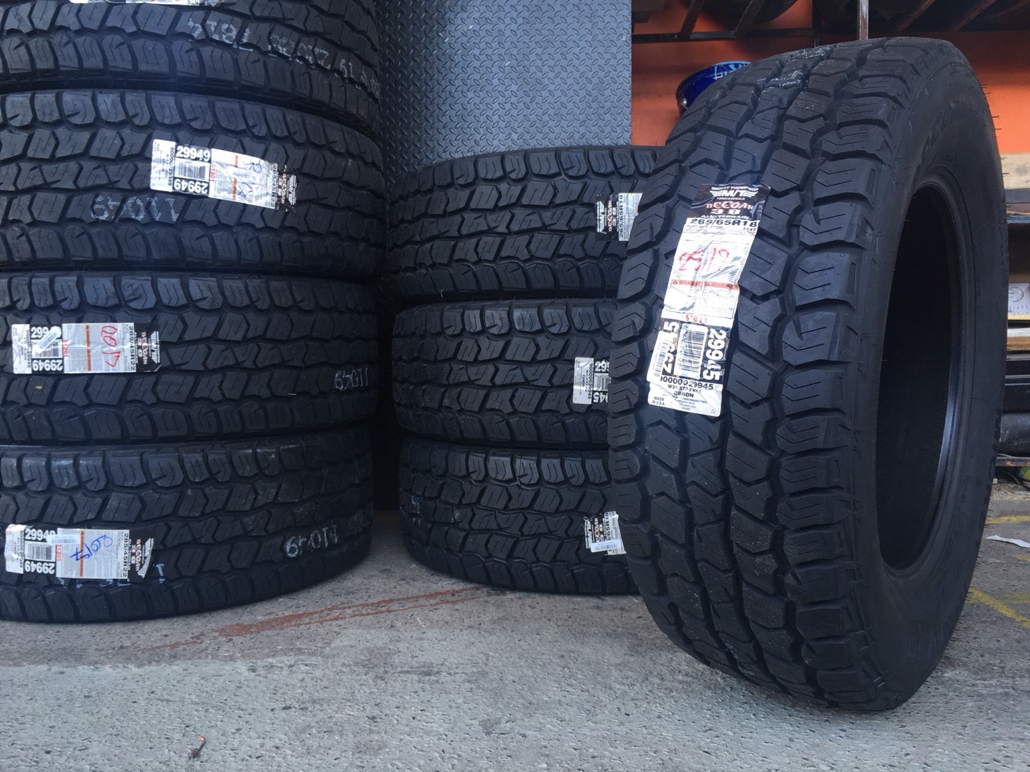 MICKEY THOMPSON DEEGAN 38 AT 265W65S18
