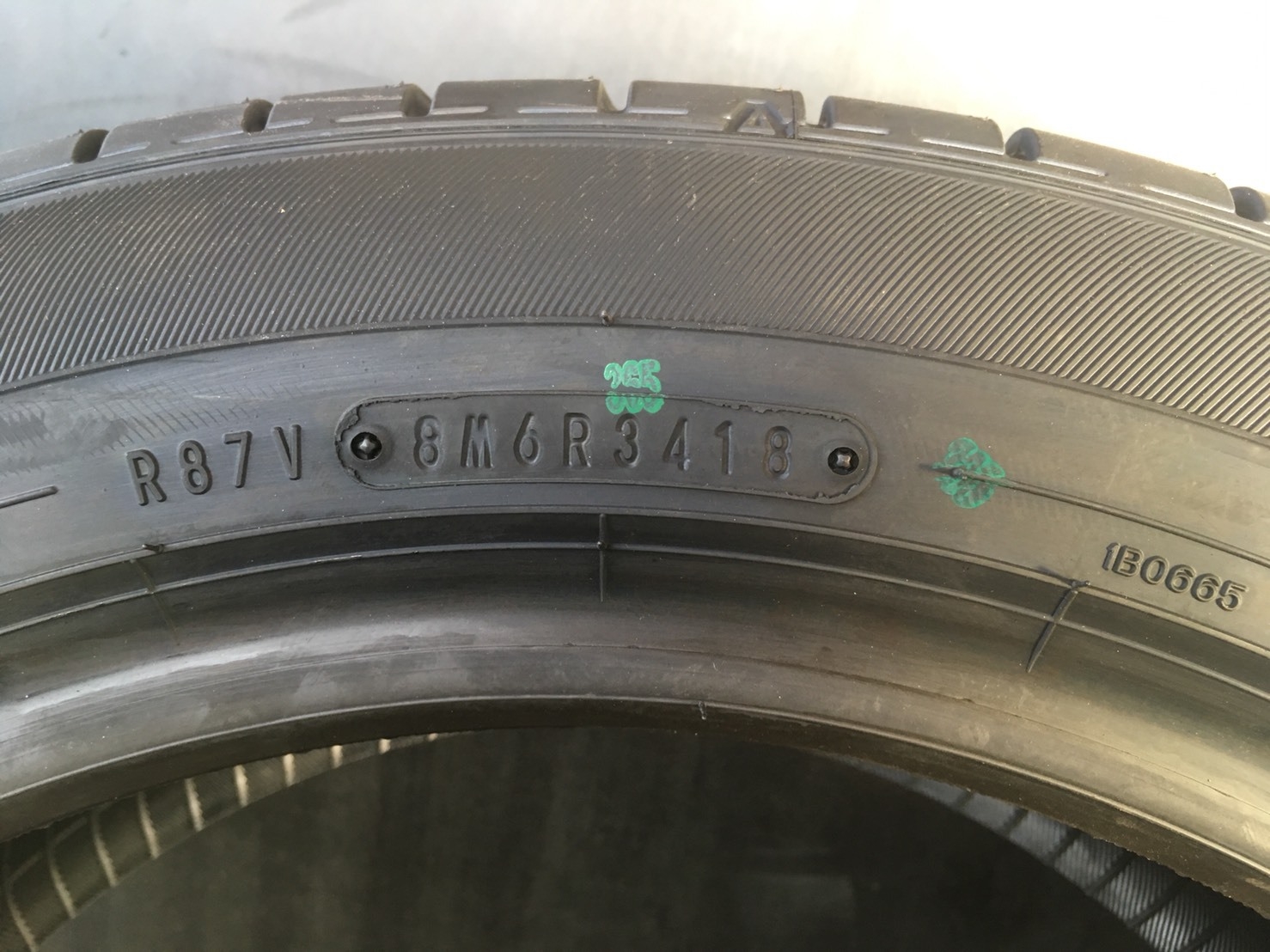 DUNLOP EC300 PLUS 185/55-16 เส้น 2750 ปกติ 3500