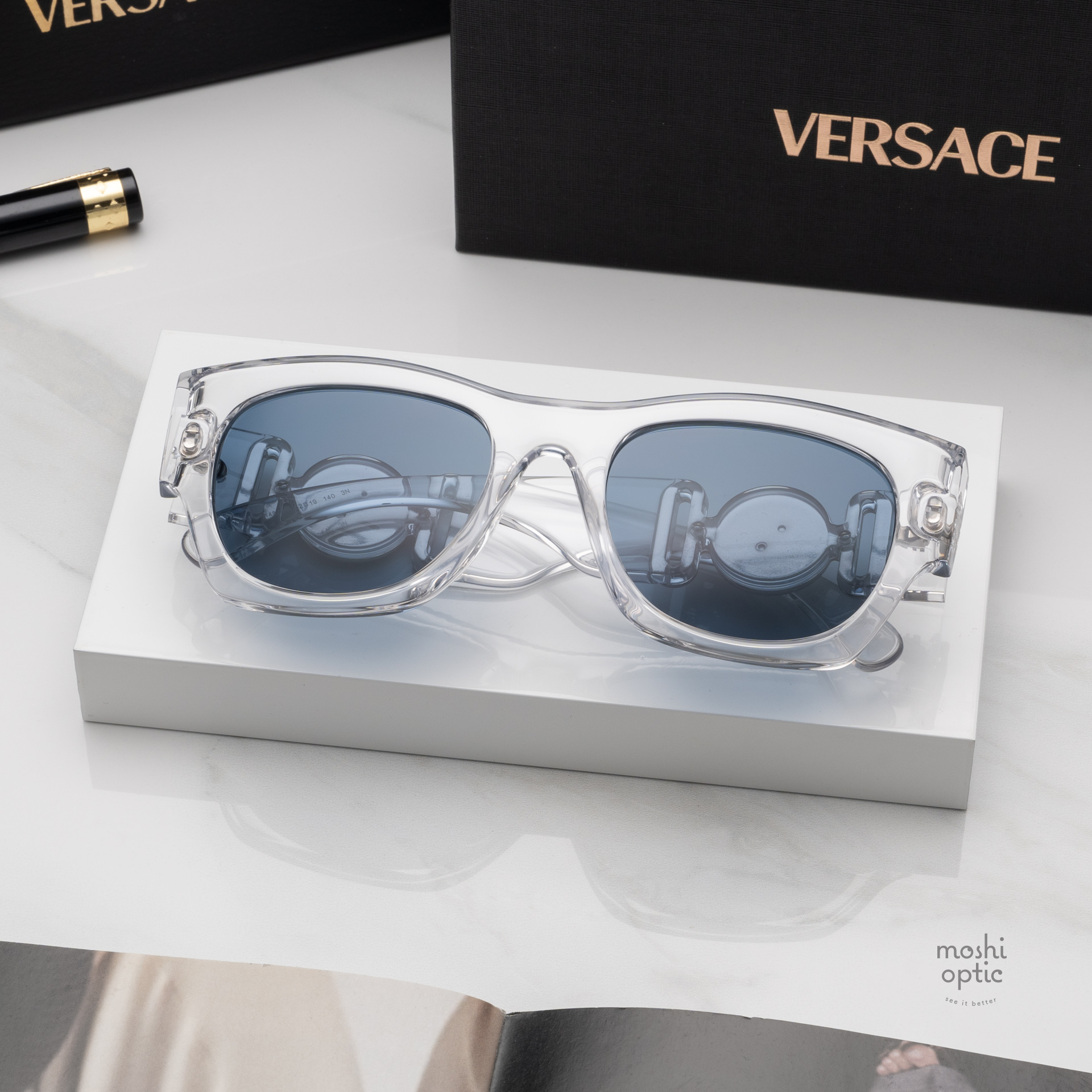 แว่นกันแดด Versace VE4479U 148 80