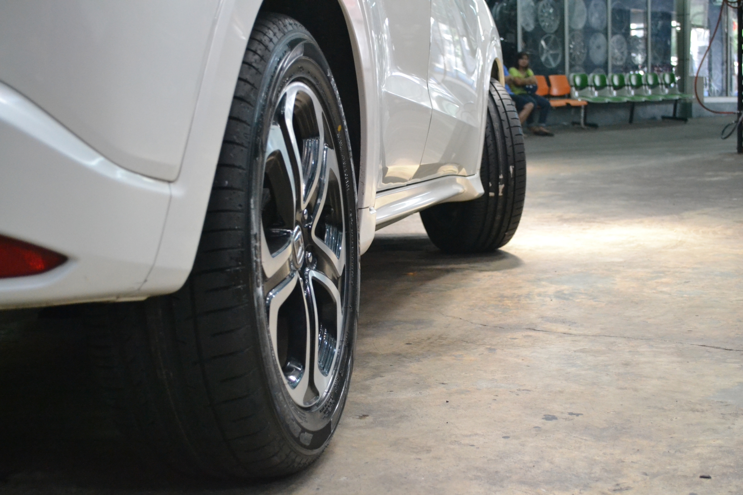 DUNLOP SP SPORT MAXX050+ 225/55R17ปี16 ขาย2,900 ปกติ5500