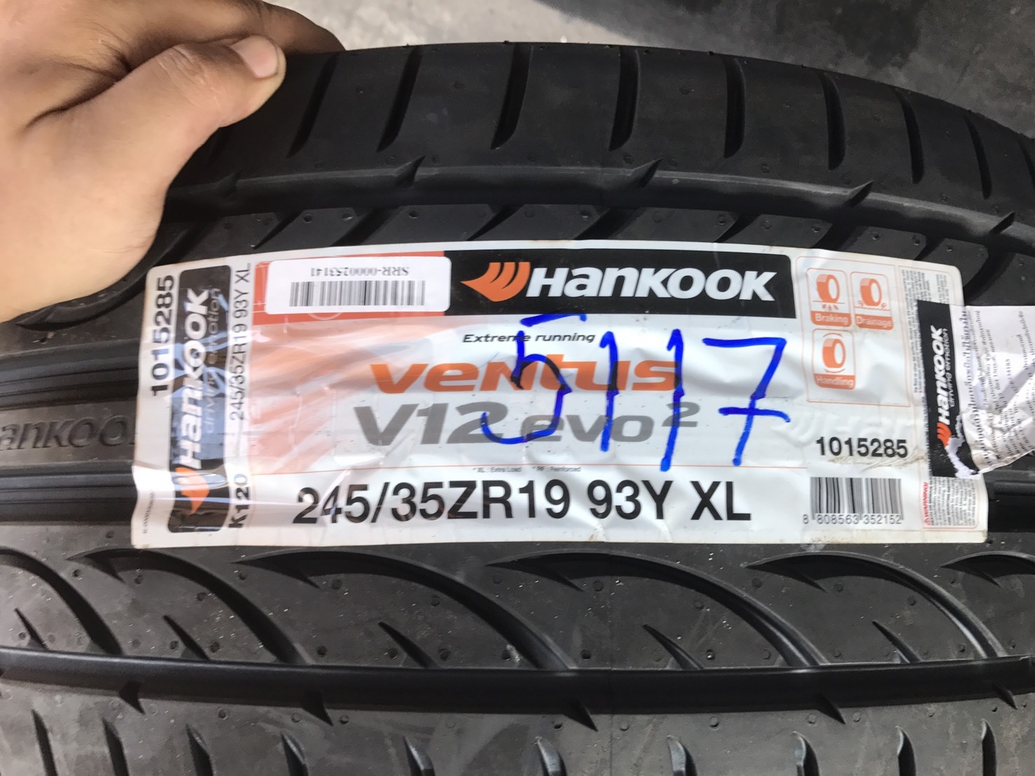 HANKOOK V12 EVO-2 245-35-19 เส้น 5500 ปกติ 7500 ปี 17