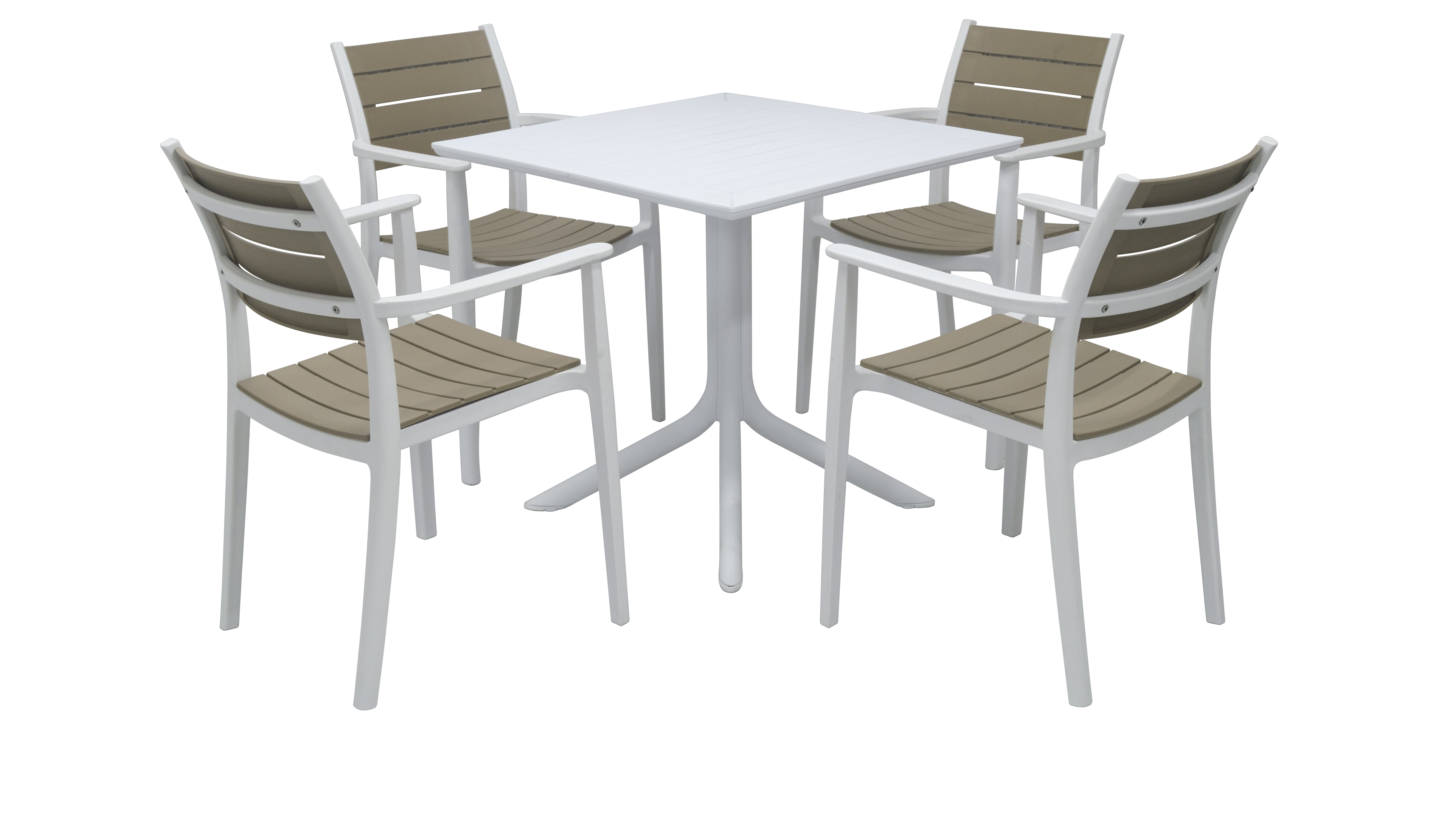 ชุดสนาม ซากุระ