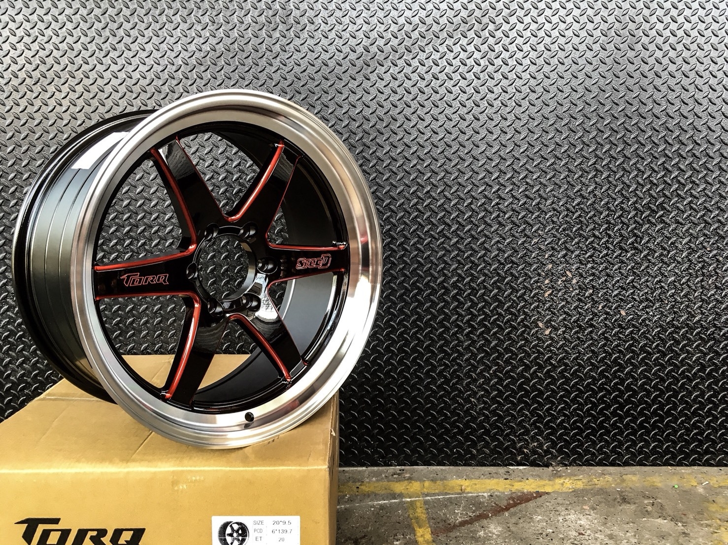 D1S APP TORQ ขอบ20นิ้ว 6x139.7