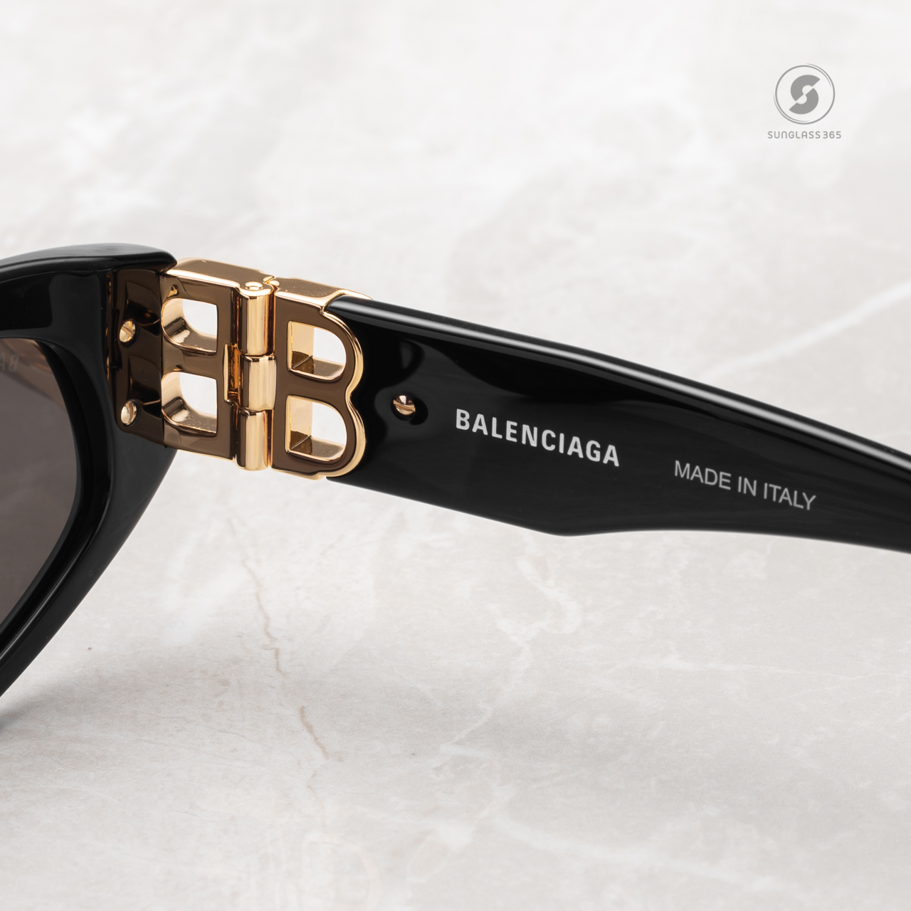 แว่นกันแดด Balenciaga Dynasty D-Frame BB0095S 001