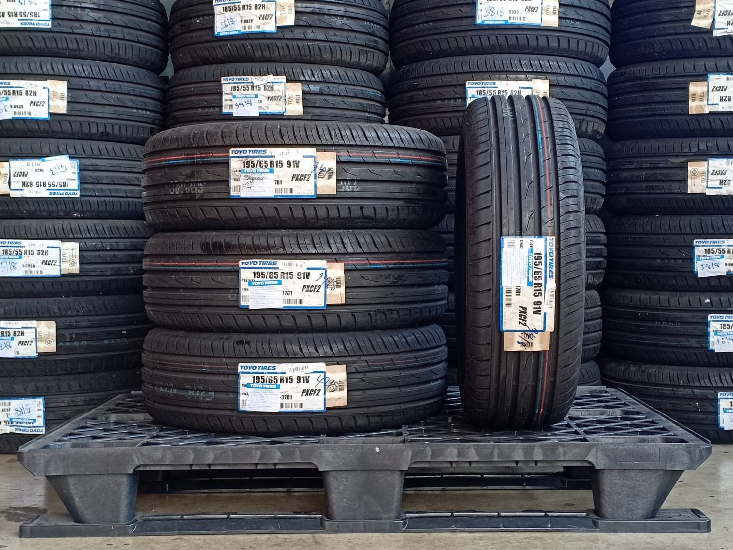 TOYO 195/65R15 PROXES CF2 91V MADE IN JAPAN