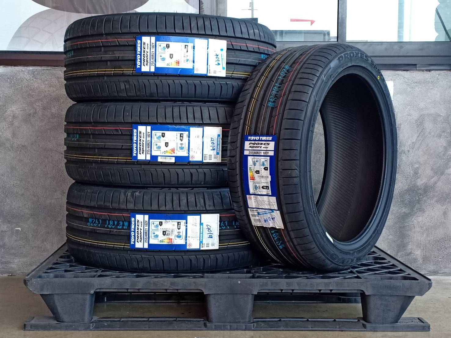 TOYO 255/40R21 PROXES SPORT SUV 102Y MADE IN JAPAN