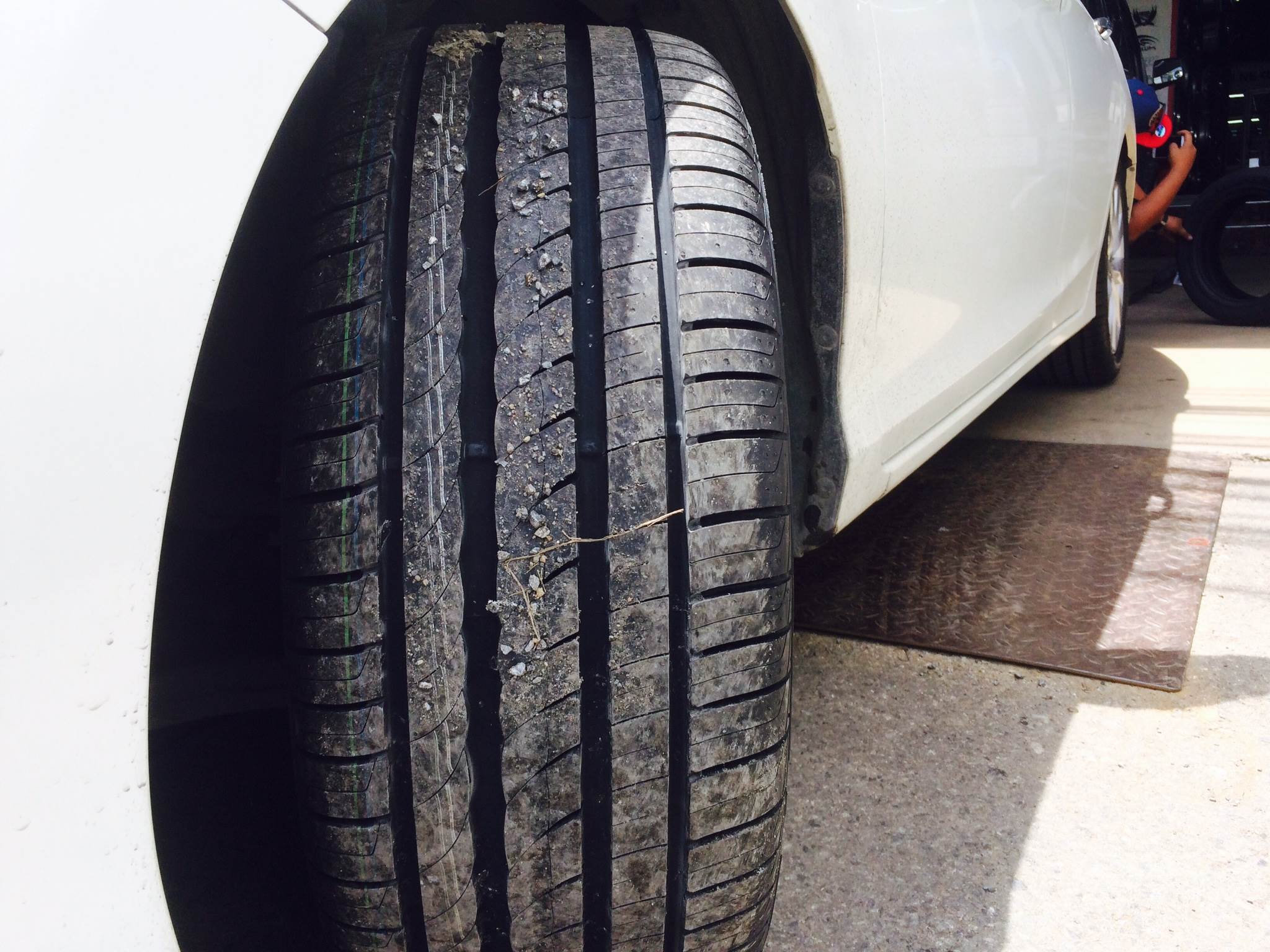 ยางใหม่ PIRELLI P1 225/50-17 เส้น 3250 ปกติเส้น 4750