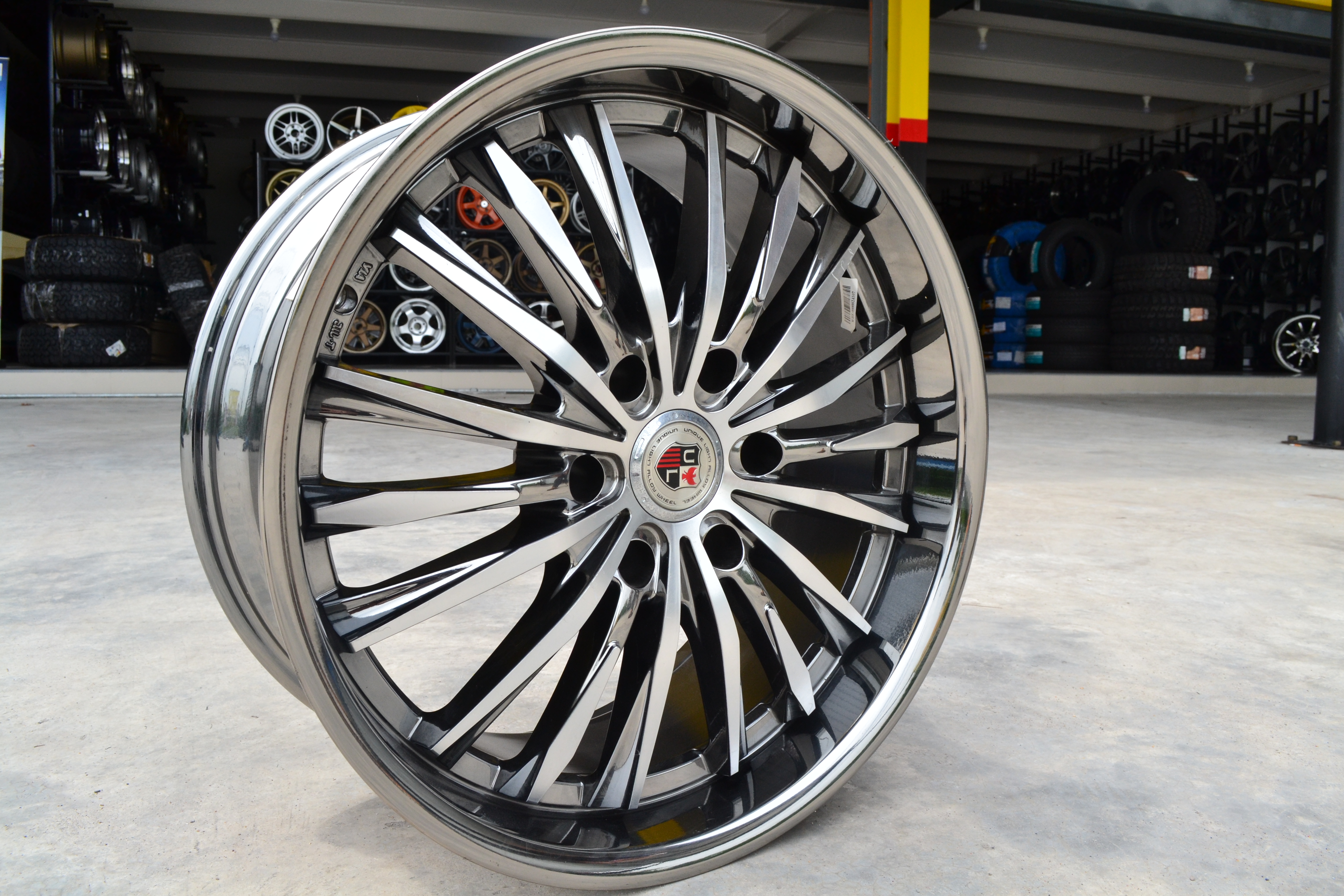 ล้อใหม่ ลาย LEO-3 ขอบ20 ราคาถูก