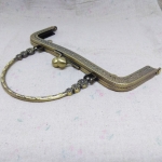 ปากกระเป๋าปิ๊กแป๊กแบบเย็บ ทรงเหลี่ยม 8นิ้ว เหลืองดำ