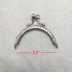 ปากกระเป๋าปิ๊กแป๊กแบบเย็บ ทรงโค้ง 3.5นิ้ว เงิน