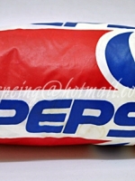 เสื้อผ้าร่มในถุง Pepsi