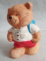 ฟิกเกอร์เรซิ่น หมีไปโรงเรียน