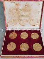 Box Set เหรียญทองที่ระลึก ชุด 5 เหรียญ ในการขุดพบโบราณวัตถุต่างๆ ของจีน