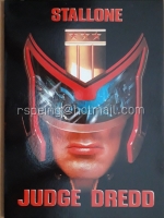 แฟ้มกระดาษอาบมัน จากภาพยนตร์เรื่อง Judge Dredd