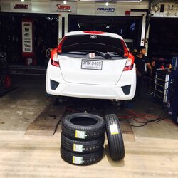 DUNLOP 300+ 175/65-15 เส้น 2250