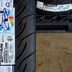 YOKOHAMA 255/55R18 NEOVA AD08R RS 109W MADE IN JAPAN