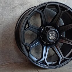 PLAY 18X9 PCD 6X139.7 ET+15 CB.106.1 สี MB