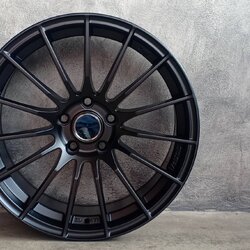 TK-RS 05 (TL-008) 18X8.5 5X114.3 35 73.1 BLACK FLAT