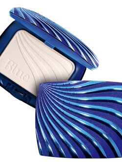 Mistine Blue Locked Lifting Powder SPF 25 PA++ / แป้งพัฟมิสทีน บลู ล็อค ลิฟท์ติ้ง เพาเดอร์ SPF 25 PA++