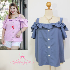 *อก50-52นิ้ว*เสื้อเปิดไหล่สายเดี่ยวคนอ้วนผ้าซาร่าสีฟ้าเทาระบายอกแต่งโบว์ สาปหลอกติดกระดุม สวยเก๋น่ารักมากๆค่ะ