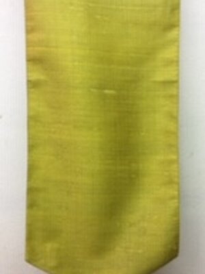 ผ้าคาดโต๊ะไหมแท้ Table runner ปลายสามเหลี่ยมมีพู่เก็บงานปราณีต