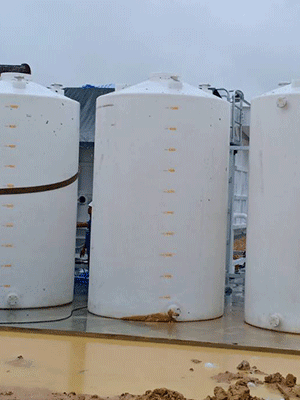 ถังเก็บน้ำยาเคมี PE ขนาด 1,000 ลิตร หนา 8 มิลลิเมตร (ทรงวางมอเตอร์)