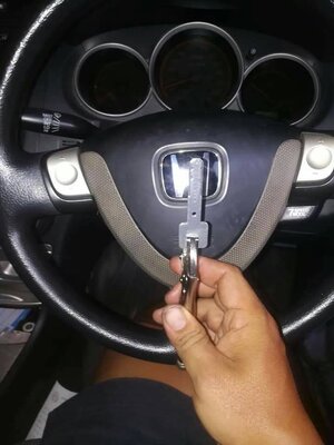 ช่างกุญแจทับช้าง โทร.0863937706