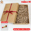 กล่องของขวัญเปิดฝา (สีน้ำตาล) +กระดาษฝอย+ผูกโบว์ผ้าสำเร็จ [มีตัวเลือกไซส์กล่อง/สีกระดาษ] กล่องของขวัญสำเร็จ แถมฟรีช่อดอกไม้ กล่องใส่ของขวัญ
