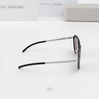 แว่นกันแดด MYKITA RIMOWA SUN MR006 AL1 WHITE SILVER BLACK COOLGREY SOLID แว่นกันแดด MYKITA RIMOWA SUN MR006 AL1 WHITE SILVER BLACK COOLGREY SOLID