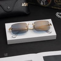 แว่นกันแดด Ray-Ban A$AP Rocky RB3928 001/S2 Arista gold / Blue gradient dark grey