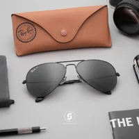 แว่นกันแดด Ray-Ban Aviator large metal RB3025 002/58 Black / Green Polarized แว่นกันแดด Ray-Ban Aviator large metal RB3025 002/58 Black / Green Polarized