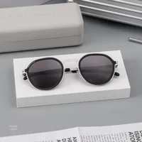 แว่นกันแดด MYKITA RIMOWA SUN MR001 AL1 WHITE SILVER BLACK COOLGREY SOLID แว่นกันแดด MYKITA RIMOWA SUN MR001 AL1 WHITE SILVER BLACK COOLGREY SOLID